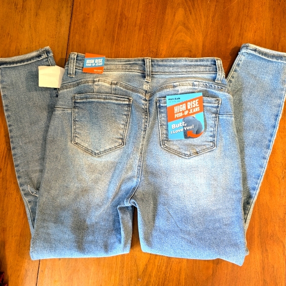 NWT junior stretch jeans - Picture 1 of 9